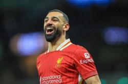 包含萨拉赫在巴塞罗那比赛中大胜，关键助攻引发热议！的词条