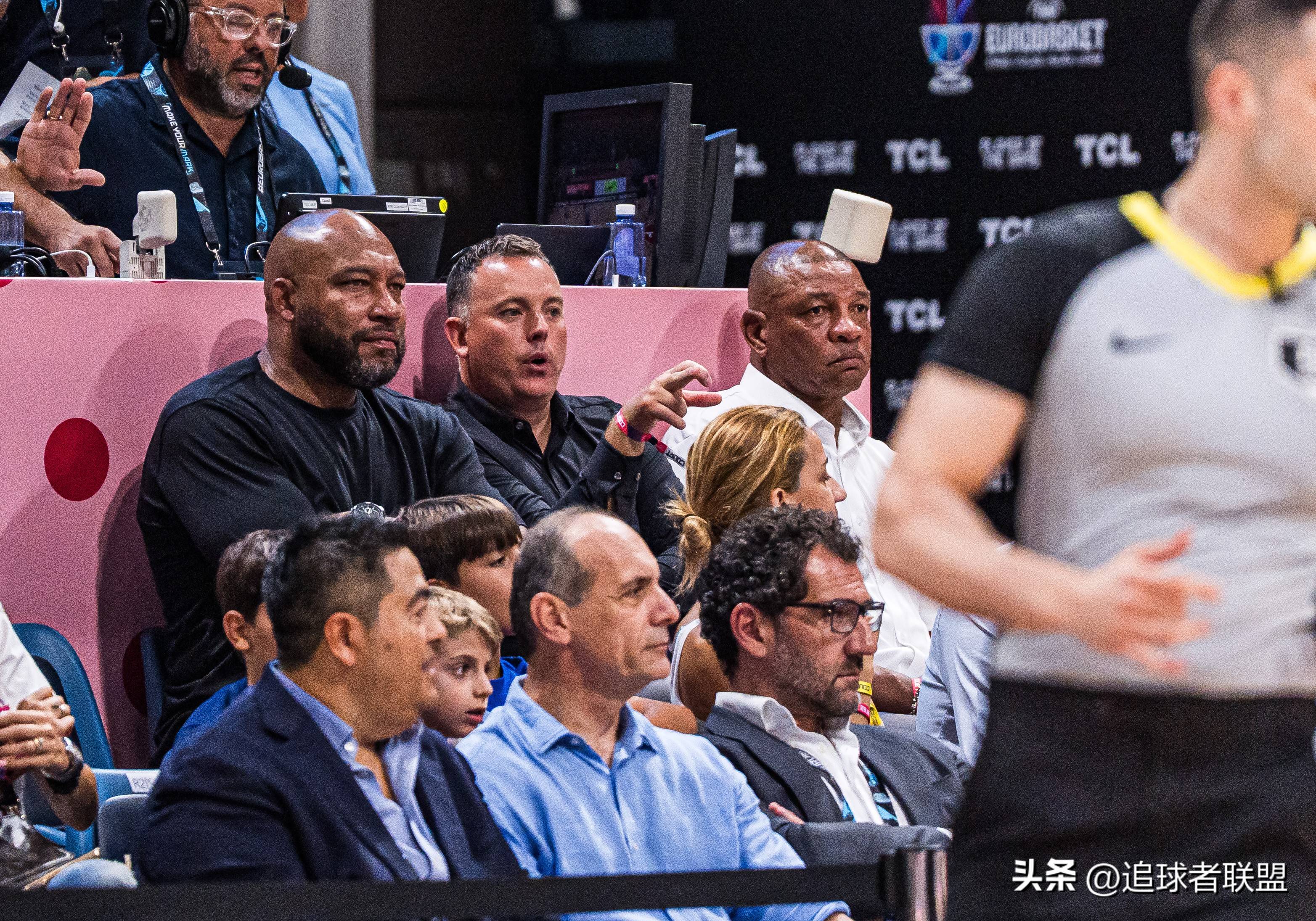 字母哥连续三场比赛得分超过逆转，澳大利亚队挑战极限！的简单介绍